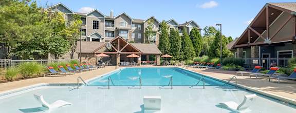Amenities | Falls at 109